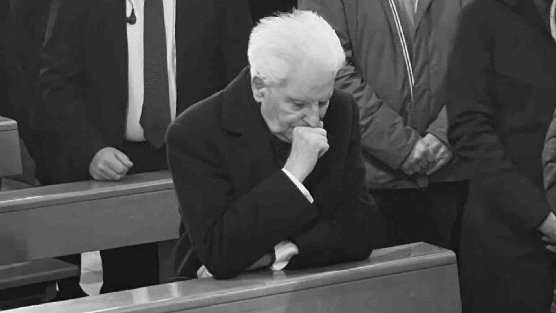 Immagine di Il presidente inginocchiato nella nostra chiesa, l'immagine che non dimentico