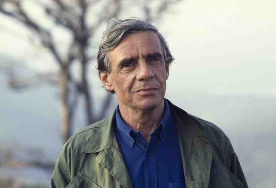 Ritratto di Olivier Todd nel 1989 (Foto di Louis MONIER/Gamma-Rapho via Getty Images)&nbsp;<br />