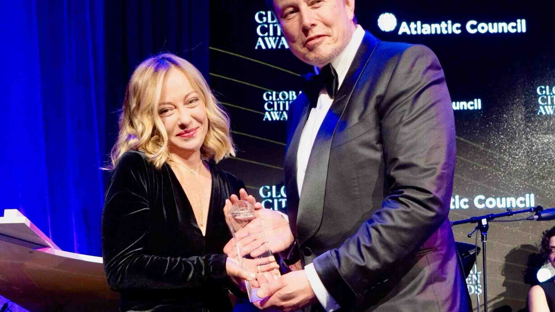 Immagine di Nicita (Pd): “Meloni attenta, Musk ti usa: vuole fermare i satelliti europei e restare monopolista”