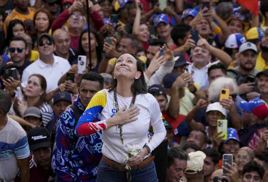 L'arresto lampo di María Corina Machado, nel giorno del "doppio" insediamento in Venezuela