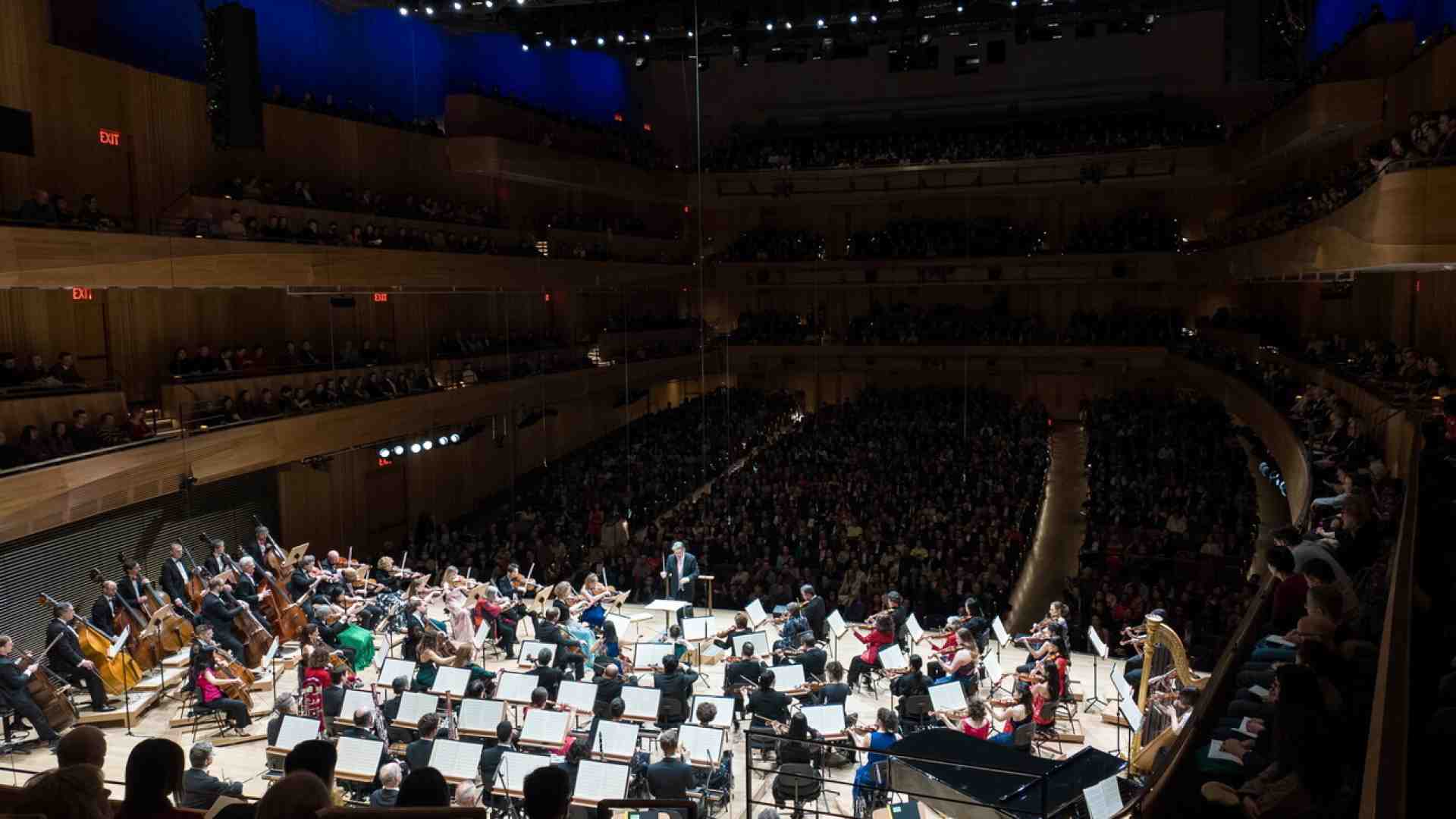 Immagine di Orin O’Brien è stata la prima donna alla New York Philharmonic. La sua storia in un film Netflix