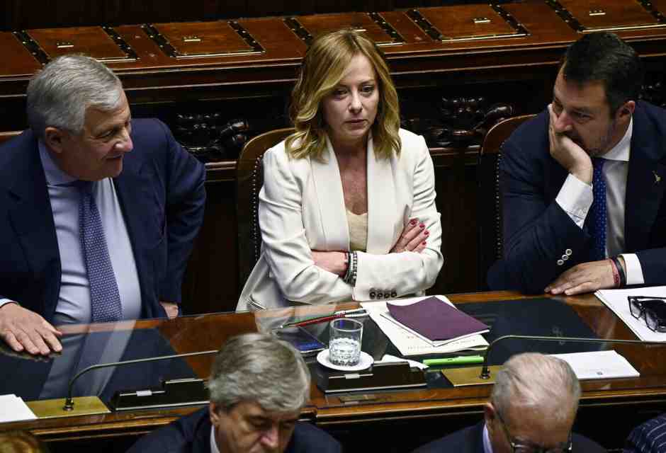  Foto Ansa