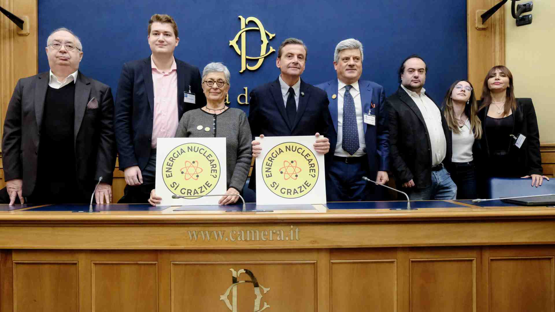 Immagine di Alla Camera 73 mila firme per il nucleare, mentre il piano del governo è ancora in stand by