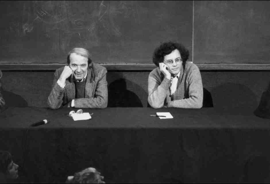 Gilles Deleuze insieme al filosofo Felix Guettari in Francia nel 1980 (foto Getty)