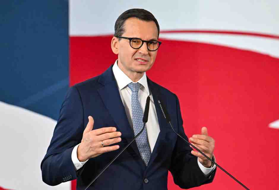 <span style="color: rgb(46, 45, 45); font-size: 12px;">Mateusz Morawiecki (Ansa)</span>