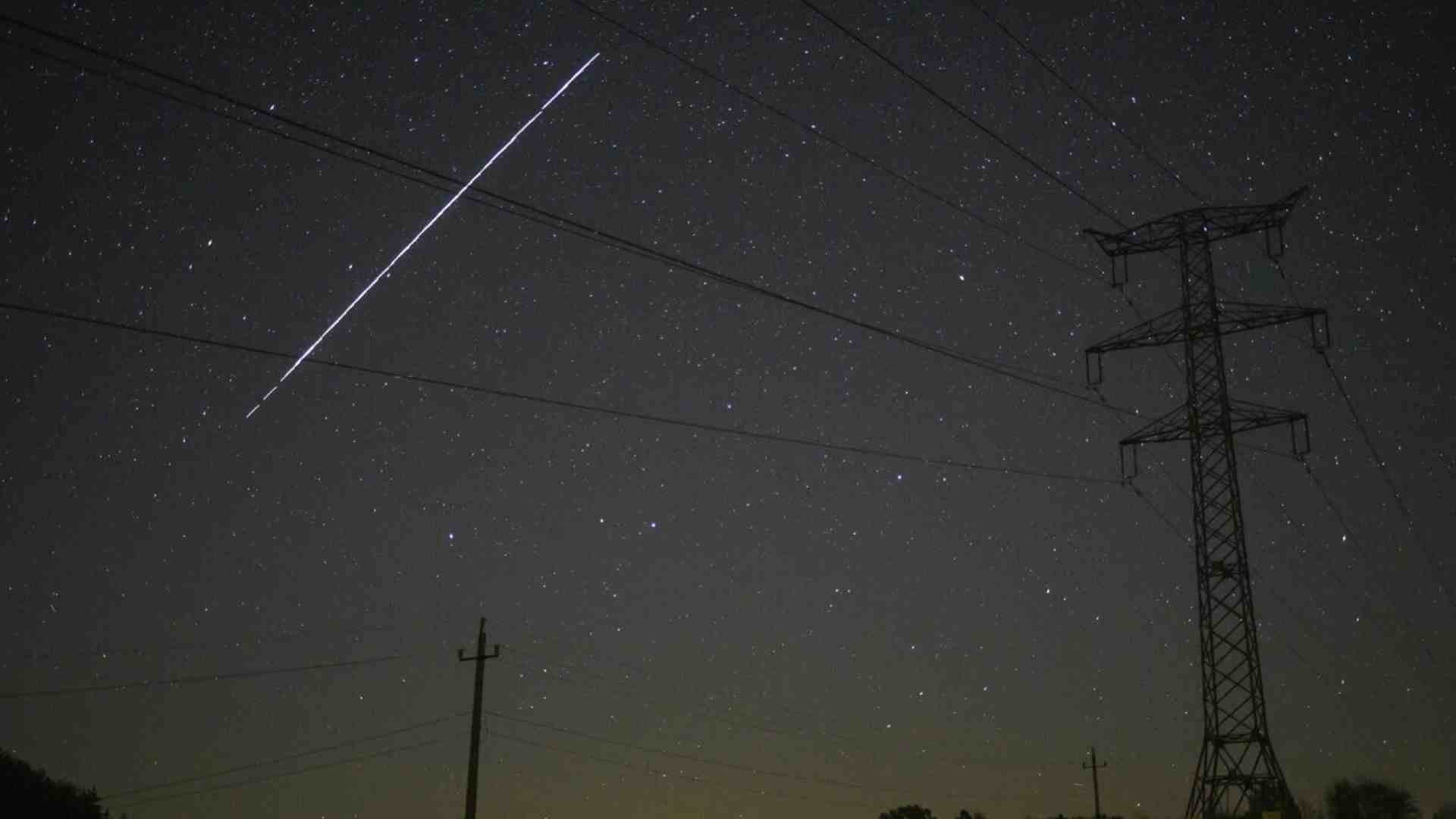 Immagine di Un satellite per Aria. Il bando per le reti lombarde si può guardare con attenzione e senza paura