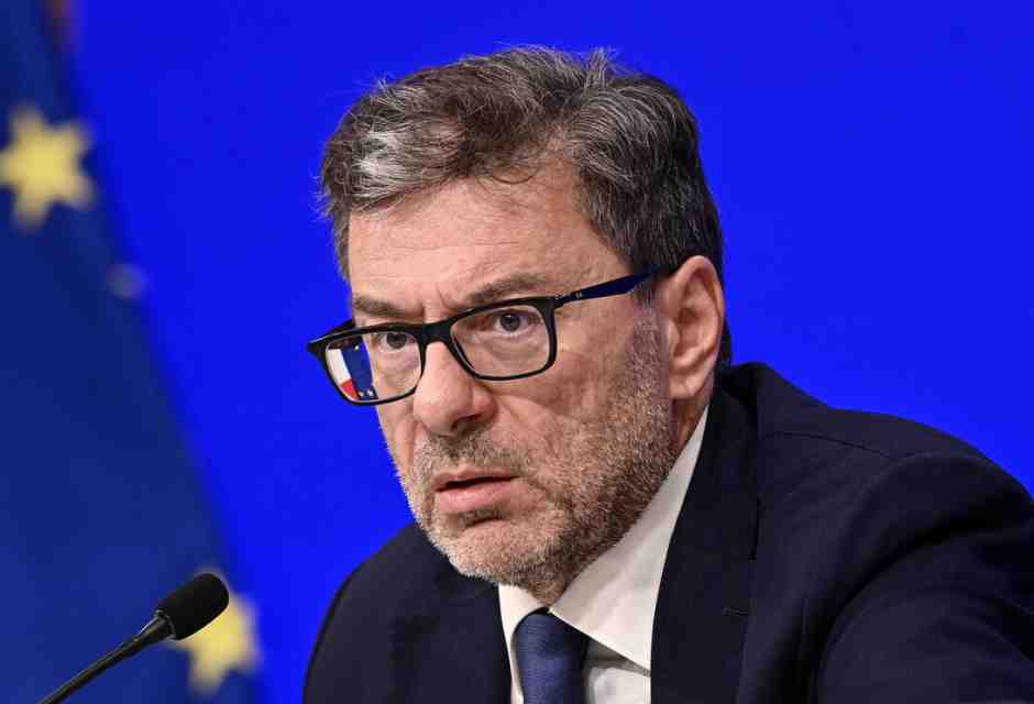 <br />Giancarlo Giorgetti (Ansa)