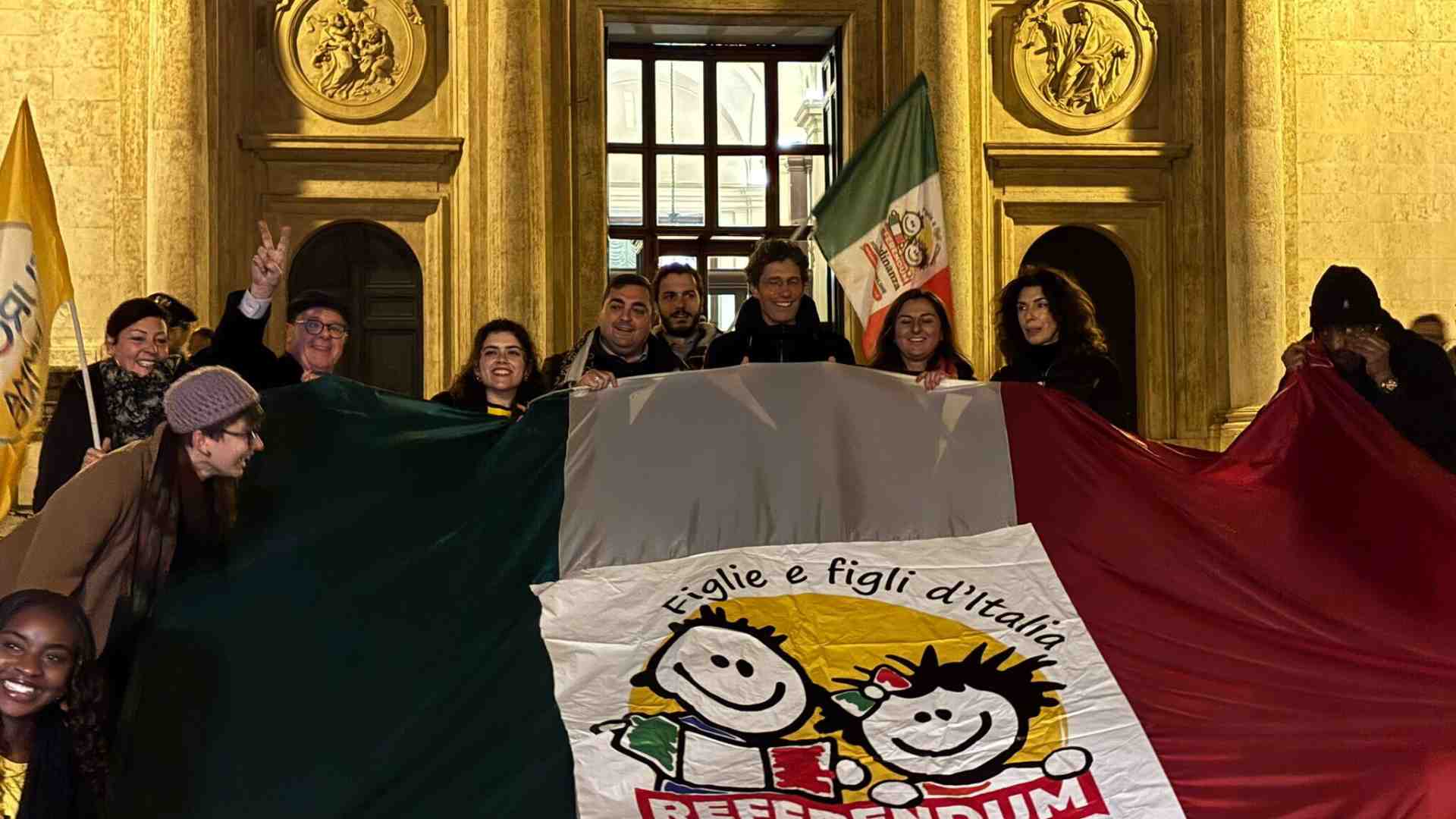Immagine di La Consulta boccia il referendum sull'autonomia: "Quesito poco chiaro". Ammessi tutti gli altri