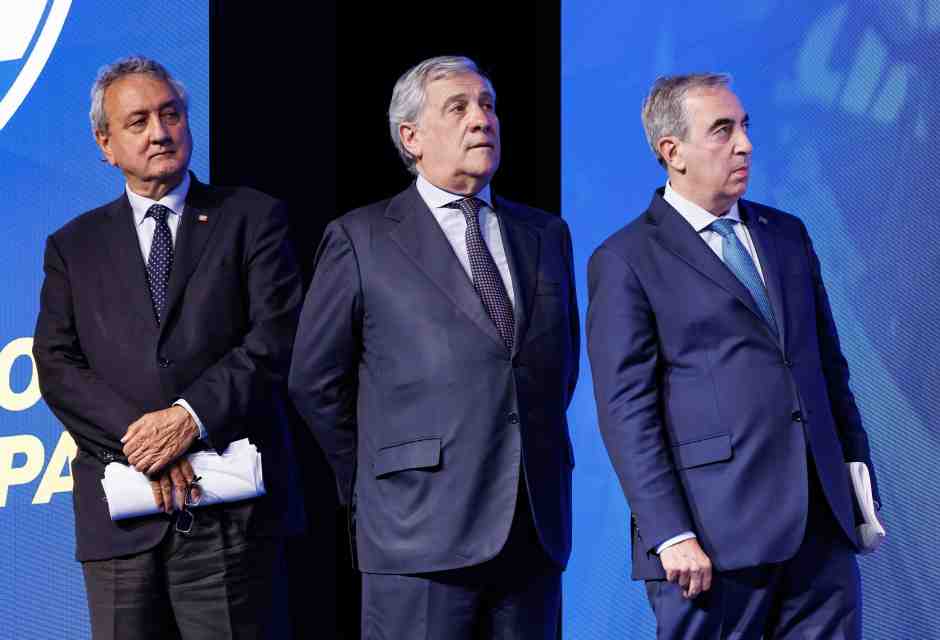 Il “chiodo” di Tajani e Gasparri: Rai e Corte sabotate, la giostra dei nomi (anche la moglie di Bruno Vespa)