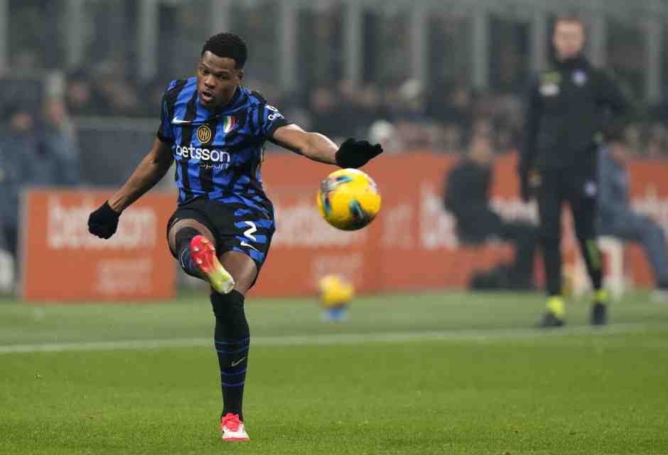 L'esterno dell'Inter&nbsp;Denzel Dumfries (foto LaPresse)