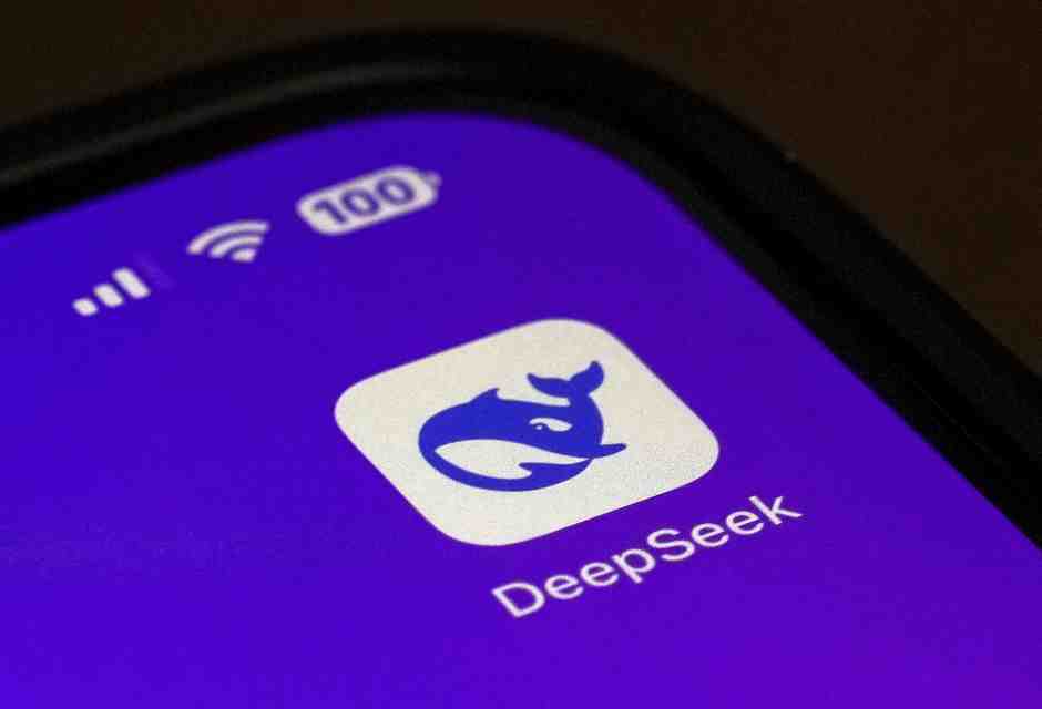 DeepSeek sotto attacco hacker. Colpa dell’inesperienza o di aver scavalcato “il fossato”