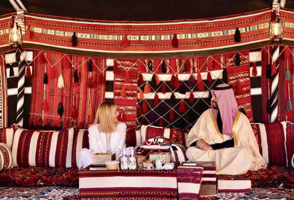 Santanchè, 007 e Albania: Meloni passa dalla tenda di bin Salman a quella del circo di Palazzo Chigi