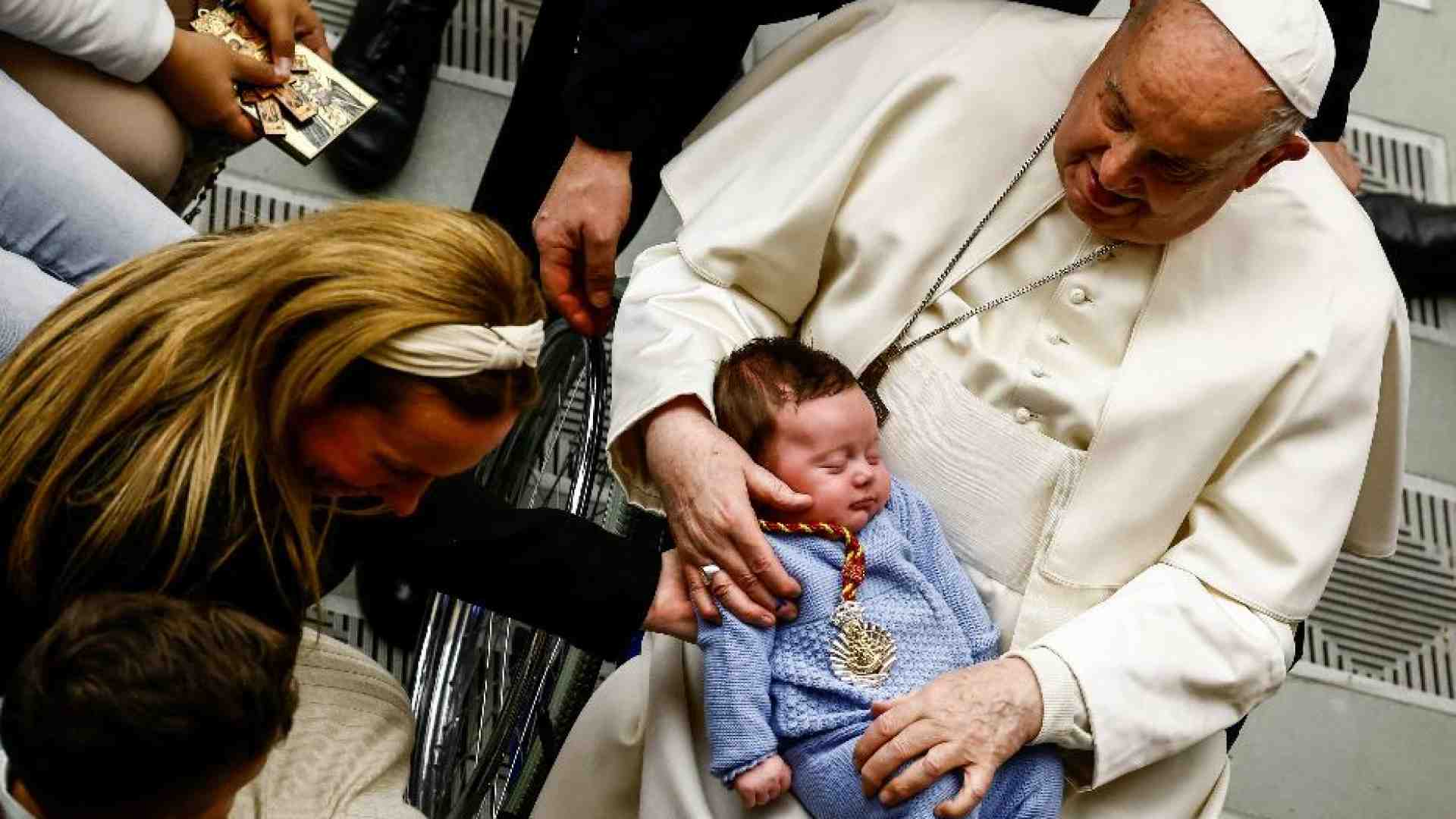 Immagine di Il Papa: «Congo, basta violenze. Shoah, monito per impegno di pace»