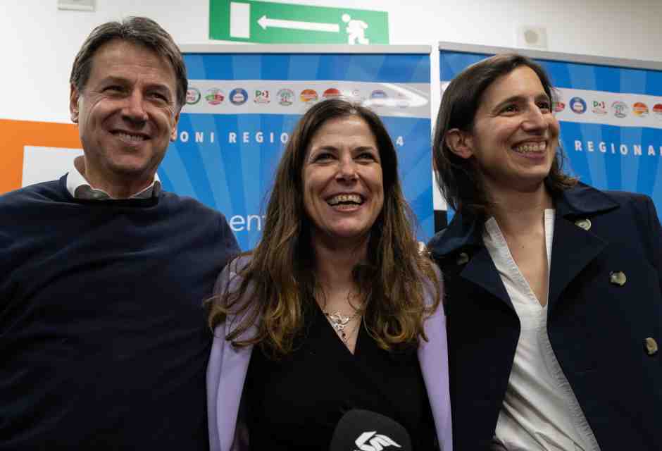 Il governo contro Todde sulle rinnovabili: impugnata la legge della Sardegna