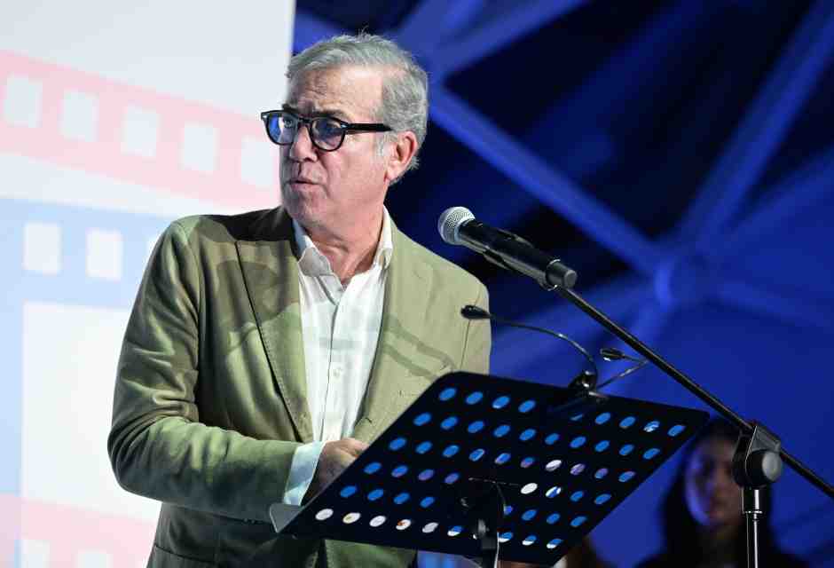 “Smarriti nel Pd? Anche basta, avanti a testa bassa”, dice Massimo Ghini. Meloni? “Furbescamente intelligente”