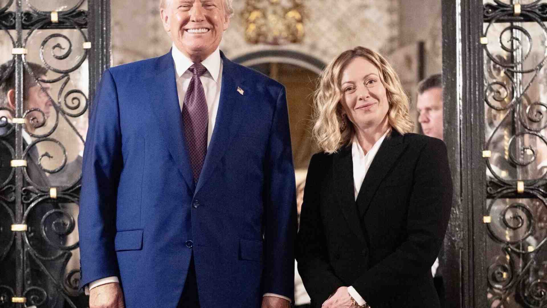 Immagine di Come vincere la sfida dei regimi alle democrazie liberali
