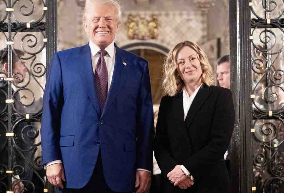 Donald Trump con Giorgia Meloni (foto Ap, via LaPresse)