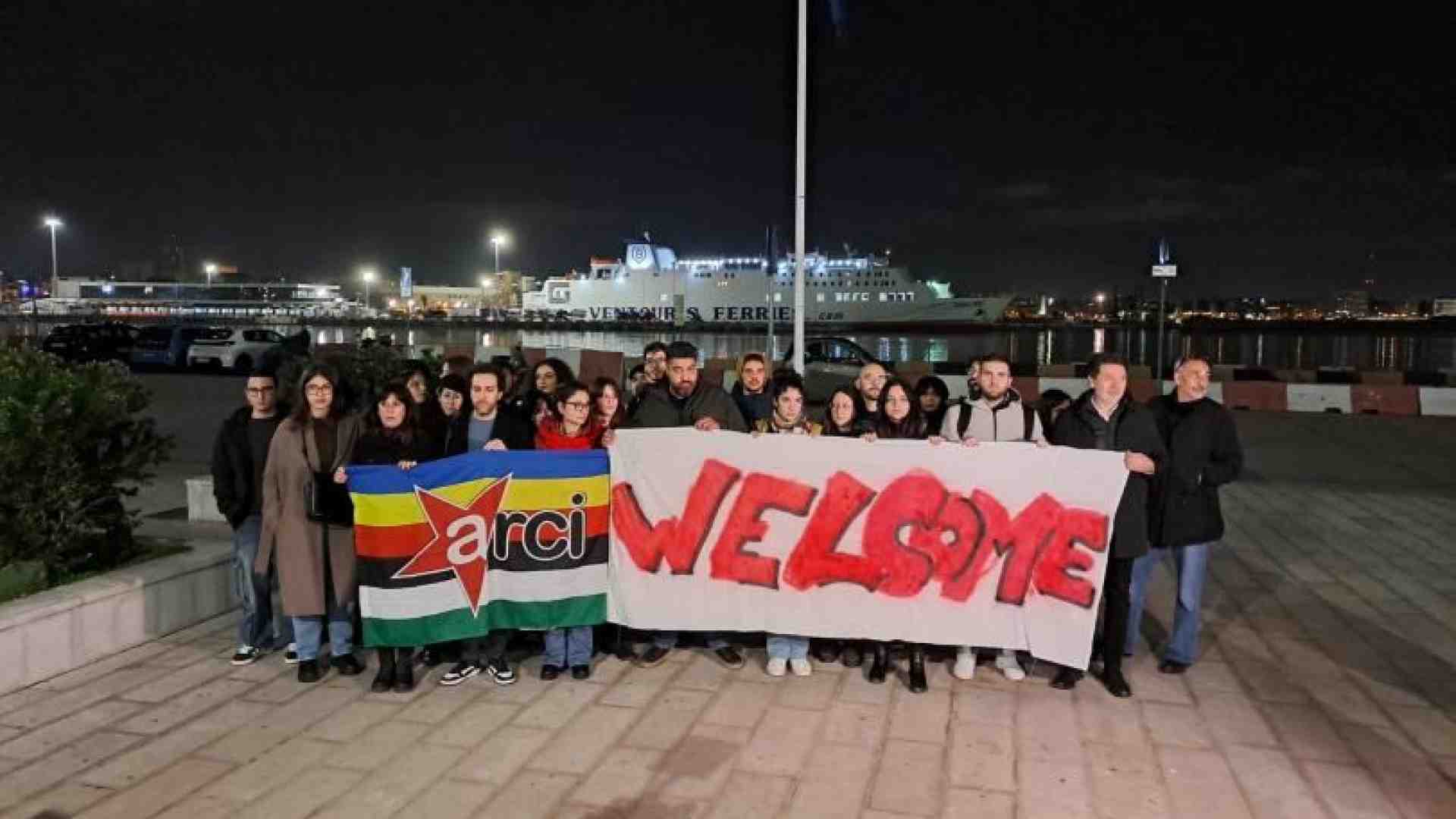 Immagine di I 43 migranti tornati in Italia. Ora staranno nel Cara di Bari-Palese