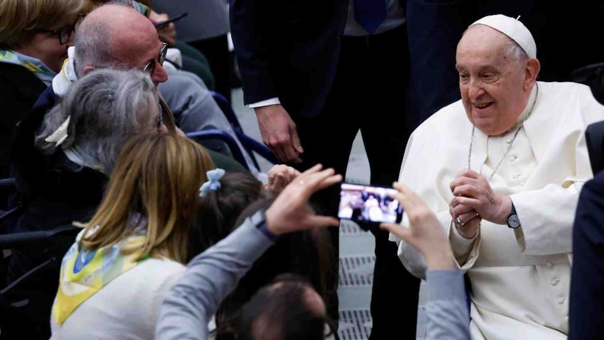 Immagine di Il Papa: la speranza è voltarsi verso la vita, non guardare il passato