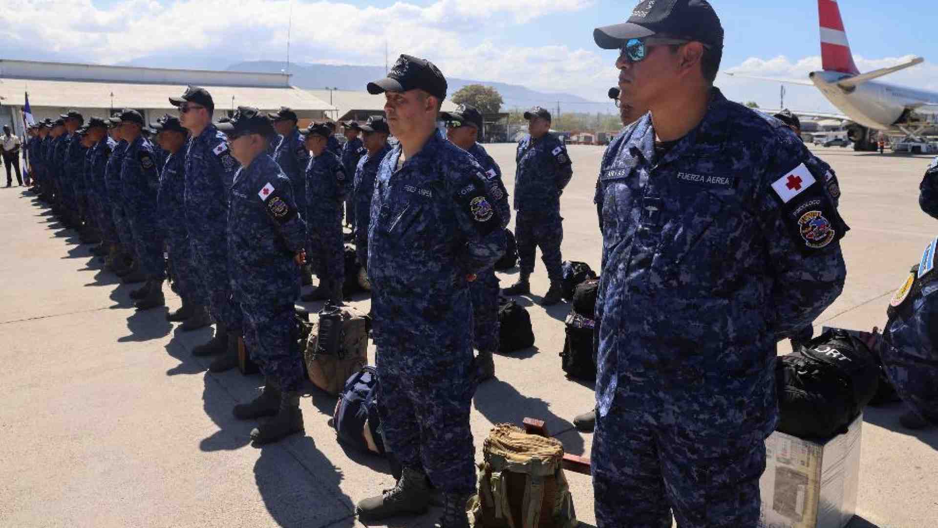 Immagine di Congelati i fondi Usa per Haiti. Arrivano i militari del Salvador