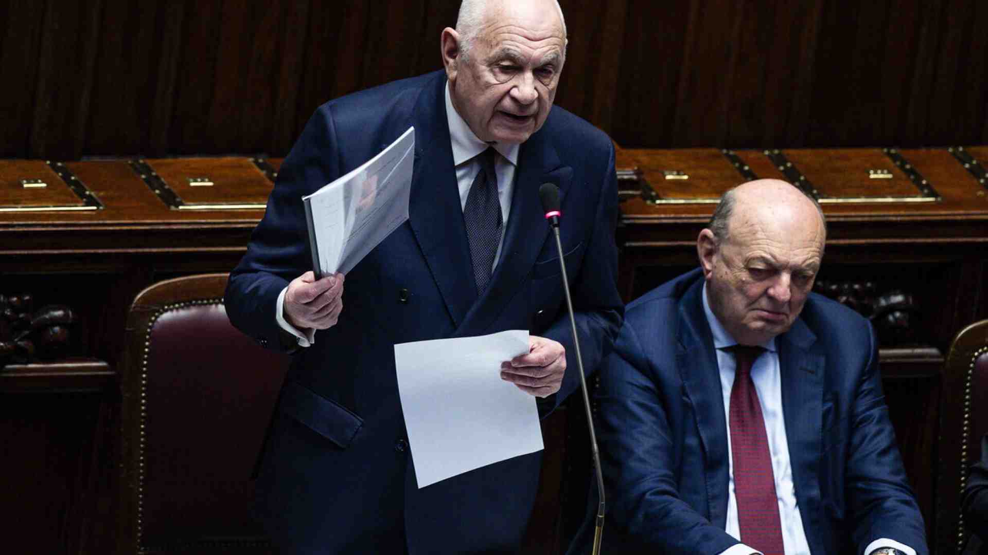 Immagine di Su Almasri Nordio lancia bordate contro Cpi e toghe. Piantedosi lascia trasparire la “ragion di stato”
