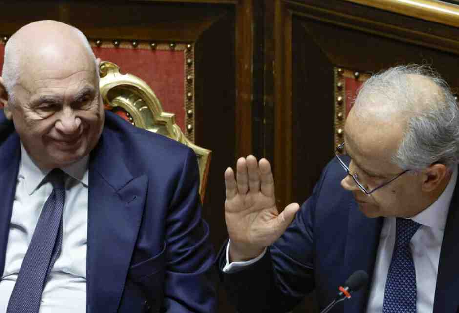 I ministri Carlo Nordio e Matteo Piantedosi (foto Ansa)