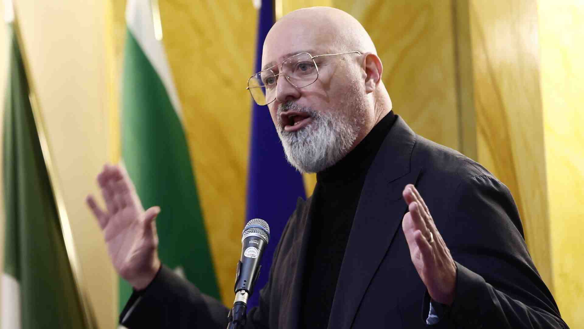 Immagine di Bonaccini-Ban: perde la sua corrente e rischia di perdere anche la carica di presidente Pd. Al suo posto: Gentiloni