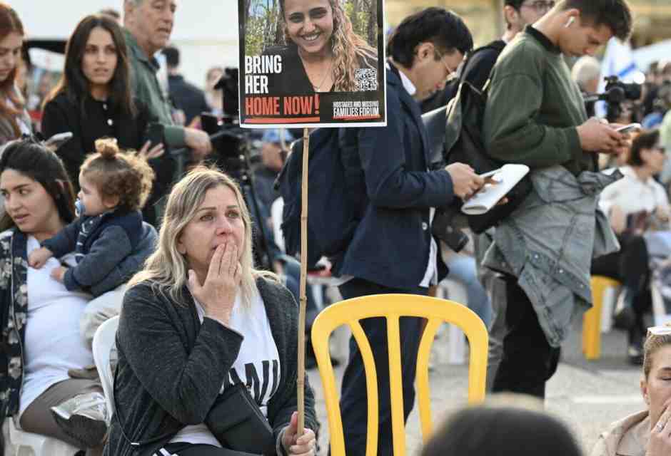 I primi tre ostaggi tornano in Israele