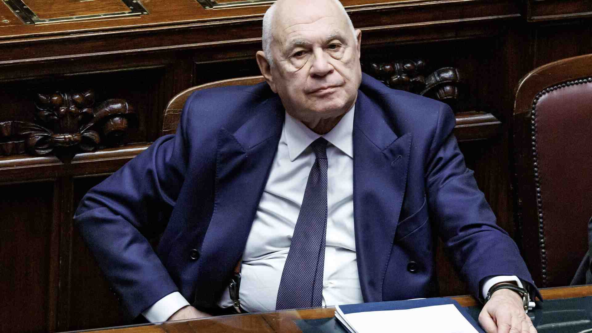 Immagine di L'Ue prepara la risposta ai dazi di Trump. Mozione di sfiducia a Nordio