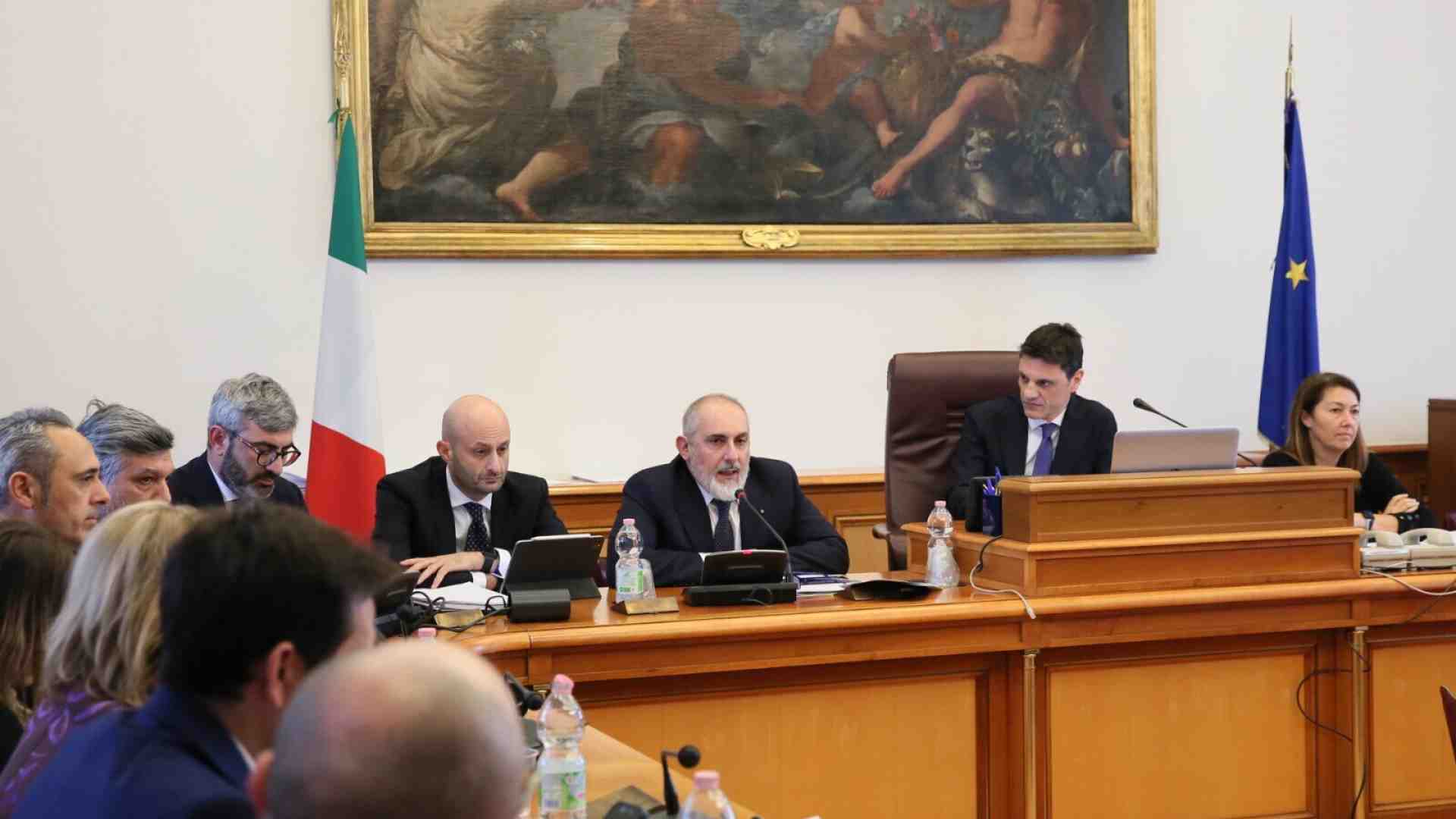 Immagine di Il piano Donnarumma: fondi privati per la rete Av: “Solo così si possono fare gli investimenti”
