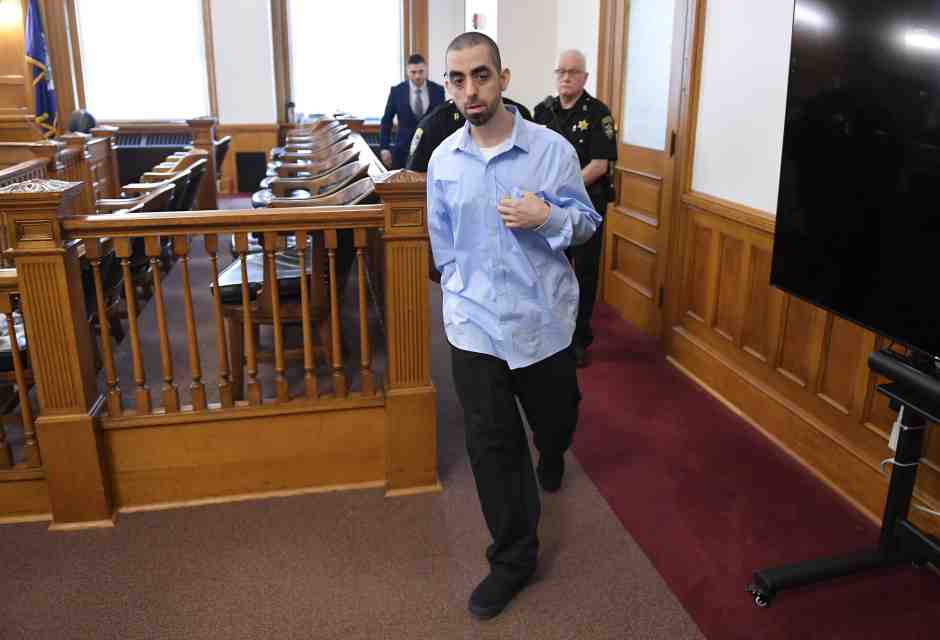 Hadi Matar, l'attentatore di Salman Rushdie, in tribunale a Mayville (LaPresse)&nbsp;<br />