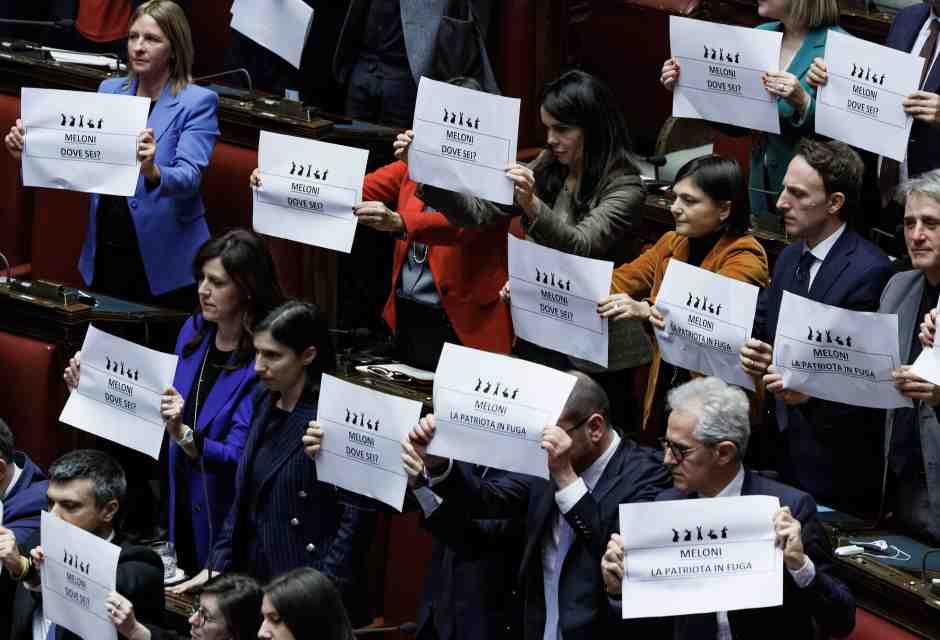 Protesta del Pd alla Camera durante l’informativa dei ministri Nordio e Piantedosi sul caso Almasri (Foto Roberto Monaldo / LaPresse) <br />