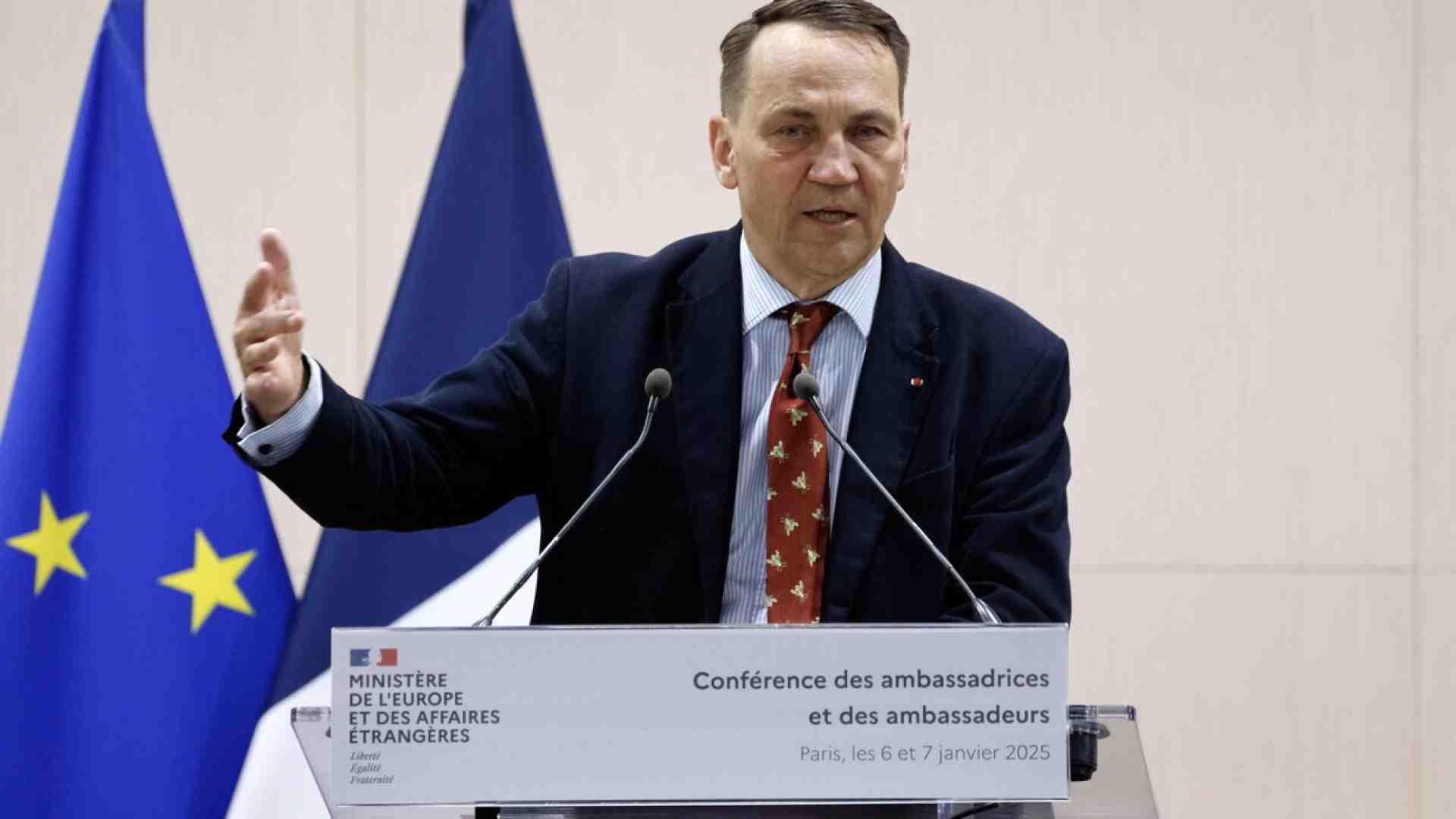 Immagine di L’Ue non deve temere Trump, ci dice Sikorski. Le proposte della Polonia per uno scudo europeo