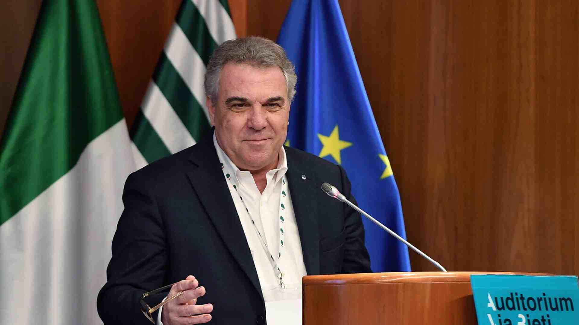 Immagine di Lo Sbarra conteso. Dalla Cisl (con Meloni) a un tavolo su Marini con Casini, Franceschini e Castagnetti