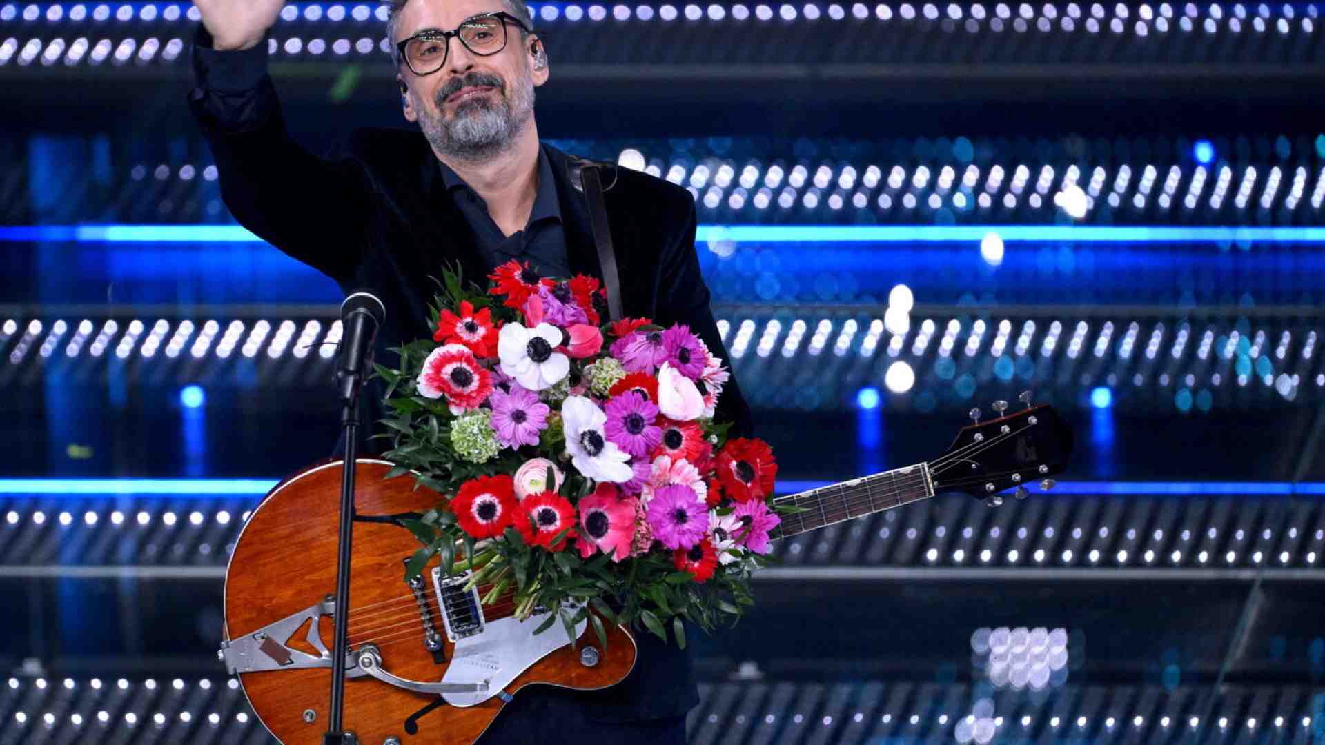 Immagine di Sanremo tra nostalgia e polemiche: il Festival che (forse) si torna a odiare