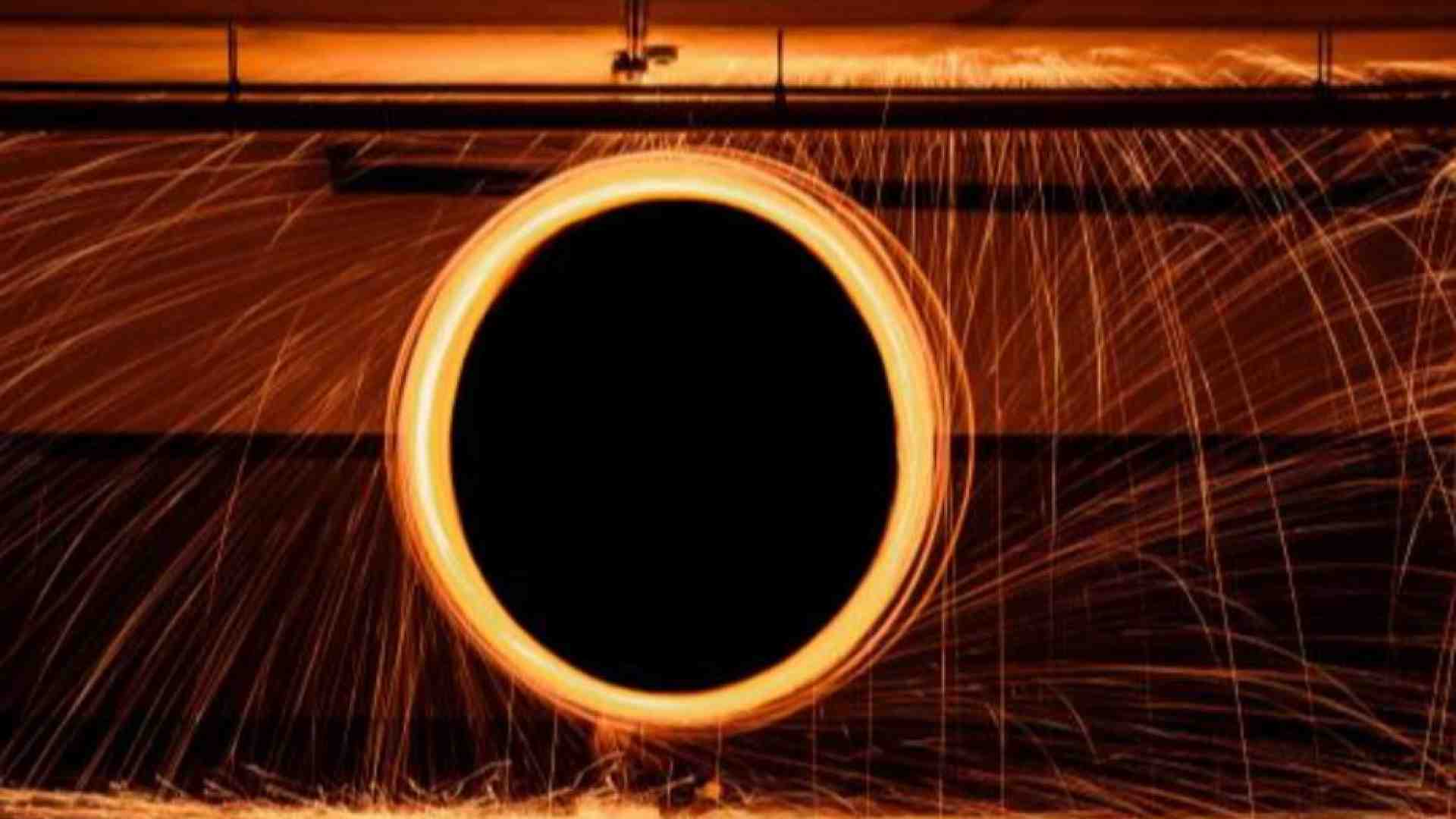 Immagine di Fuoco e vuoto, circuito virtuoso che genera vita
