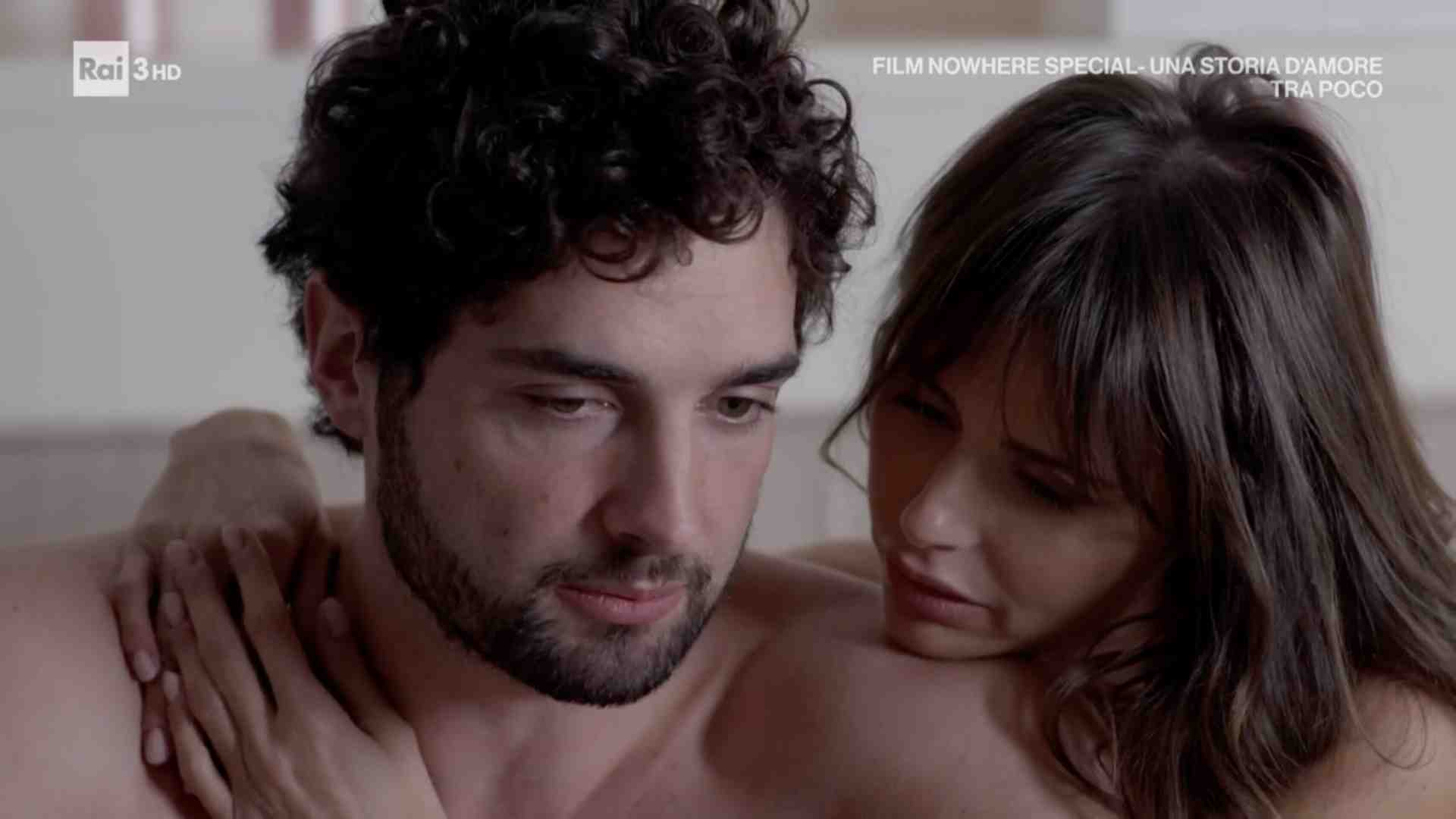 Immagine di La scelta di Niko in Un posto al sole. Fra i capricci del figlio e quelli della fidanzata