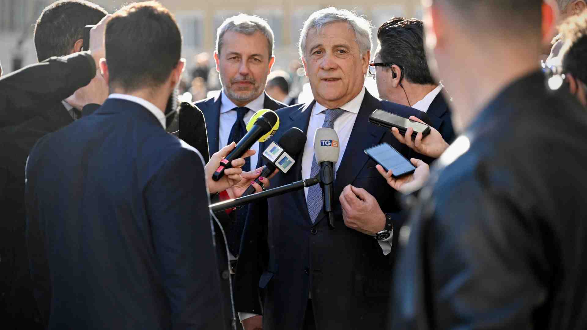 Immagine di Tajani: "Marina Berlusconi è un'imprenditrice, dice quello che vuole"