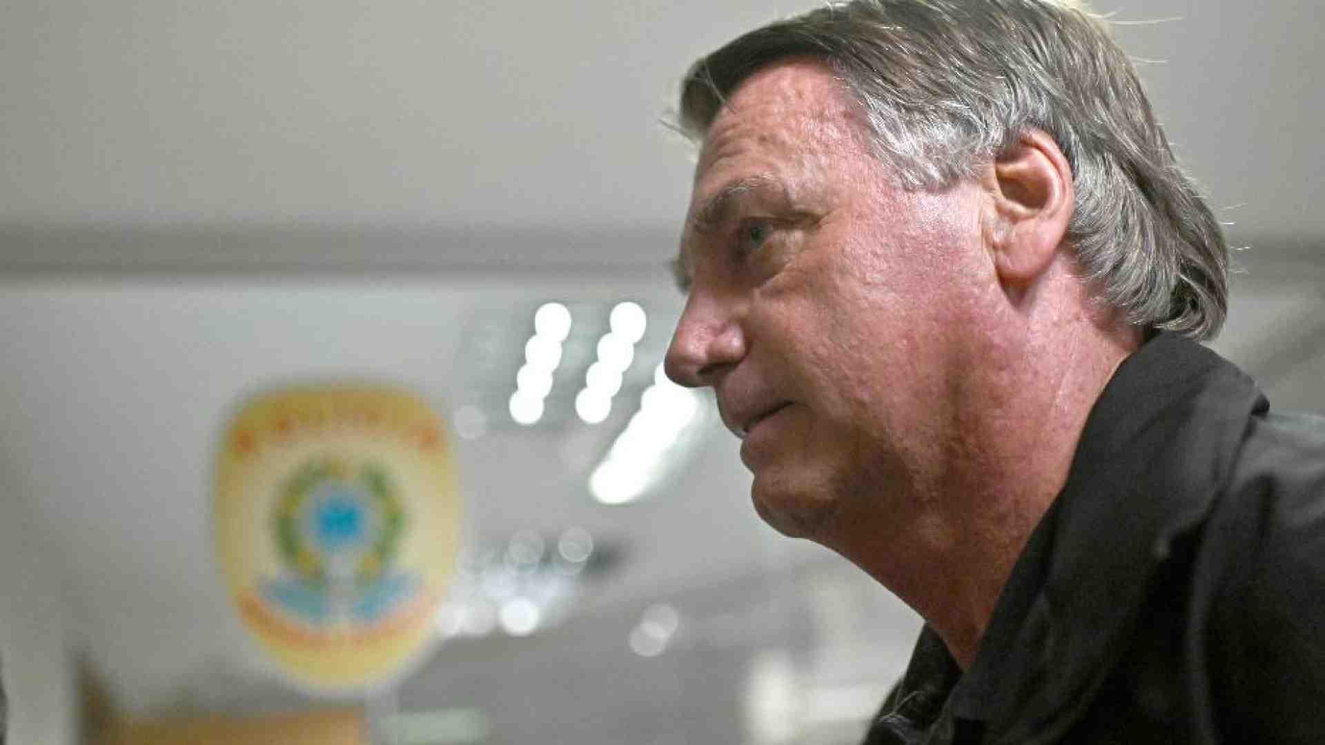 Immagine di L'ex presidente Bolsonaro incriminato per il tentato golpe contro Lula