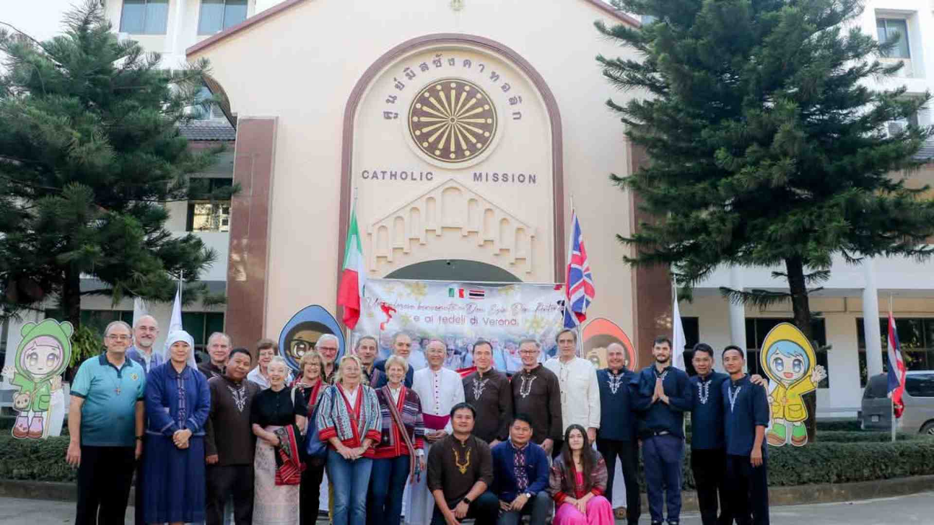 Immagine di Preti thailandesi a Verona
