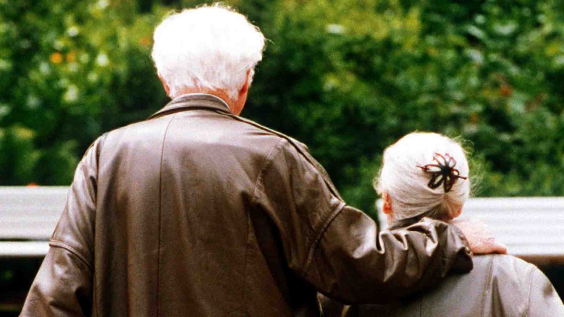 Immagine di Gli italiani sono meno longevi: ecco perché