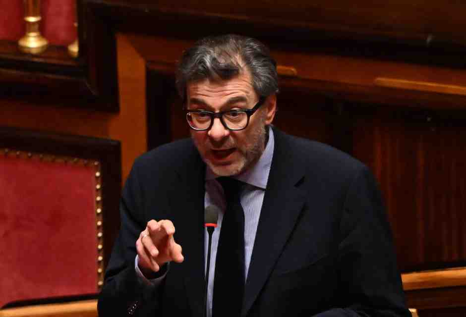Giancarlo Giorgetti (Ansa)