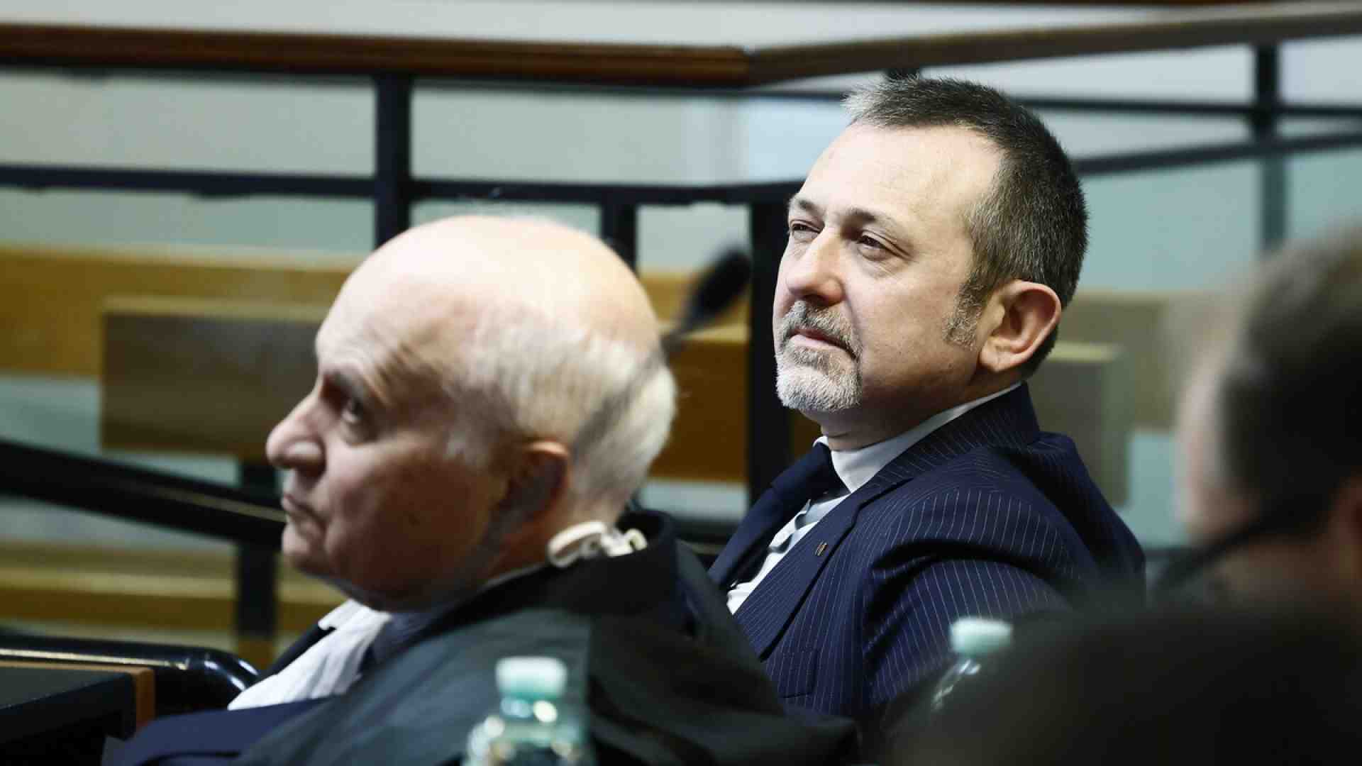 Immagine di Delmastro condannato a otto mesi per il caso Cospito: "Sentenza politica". Meloni: "Resta al suo posto"