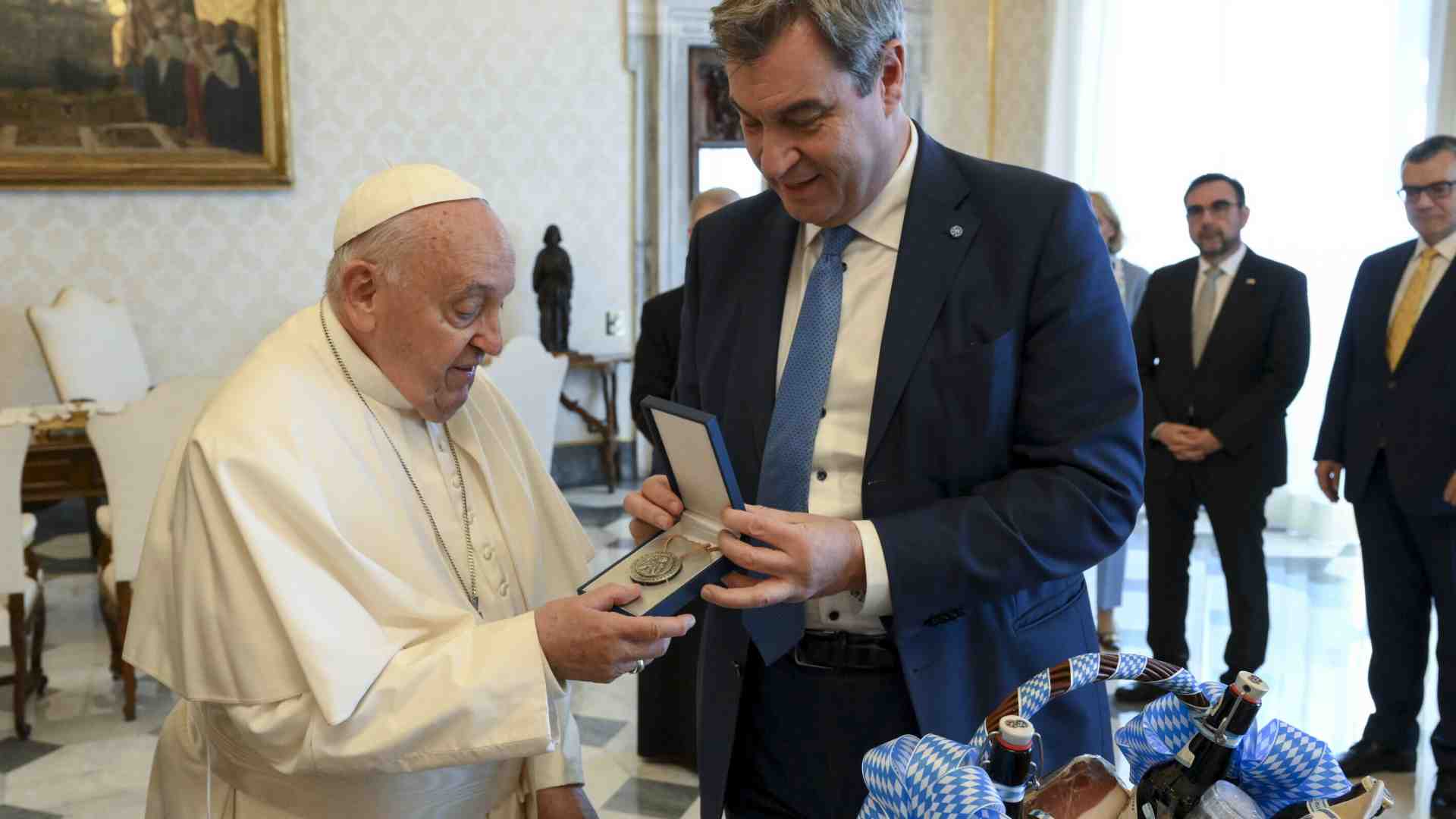 Immagine di La Chiesa tedesca entra in campagna elettorale e ora c'è chi dice: "Aboliamo la tassa ecclesiastica"