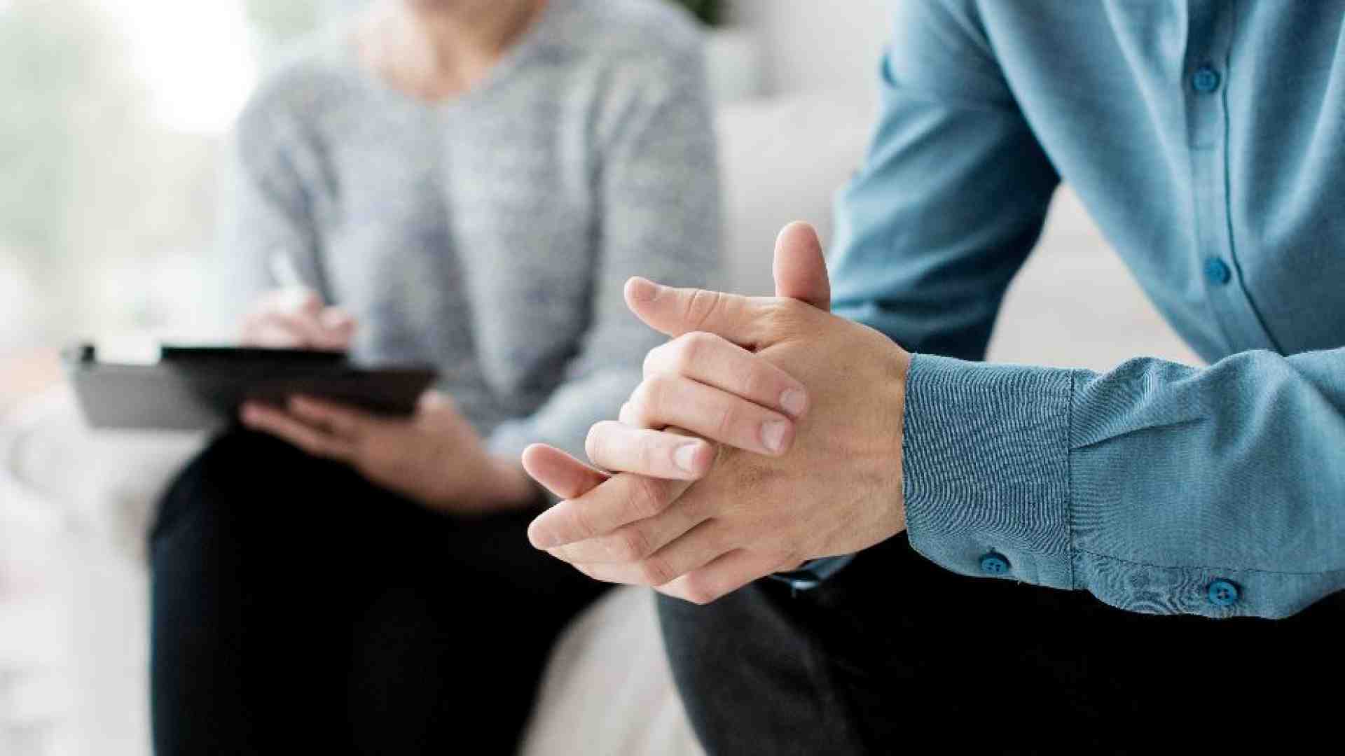 Immagine di Paradosso psicologi: bando di concorso per 781 ma 500 sono già a partita Iva