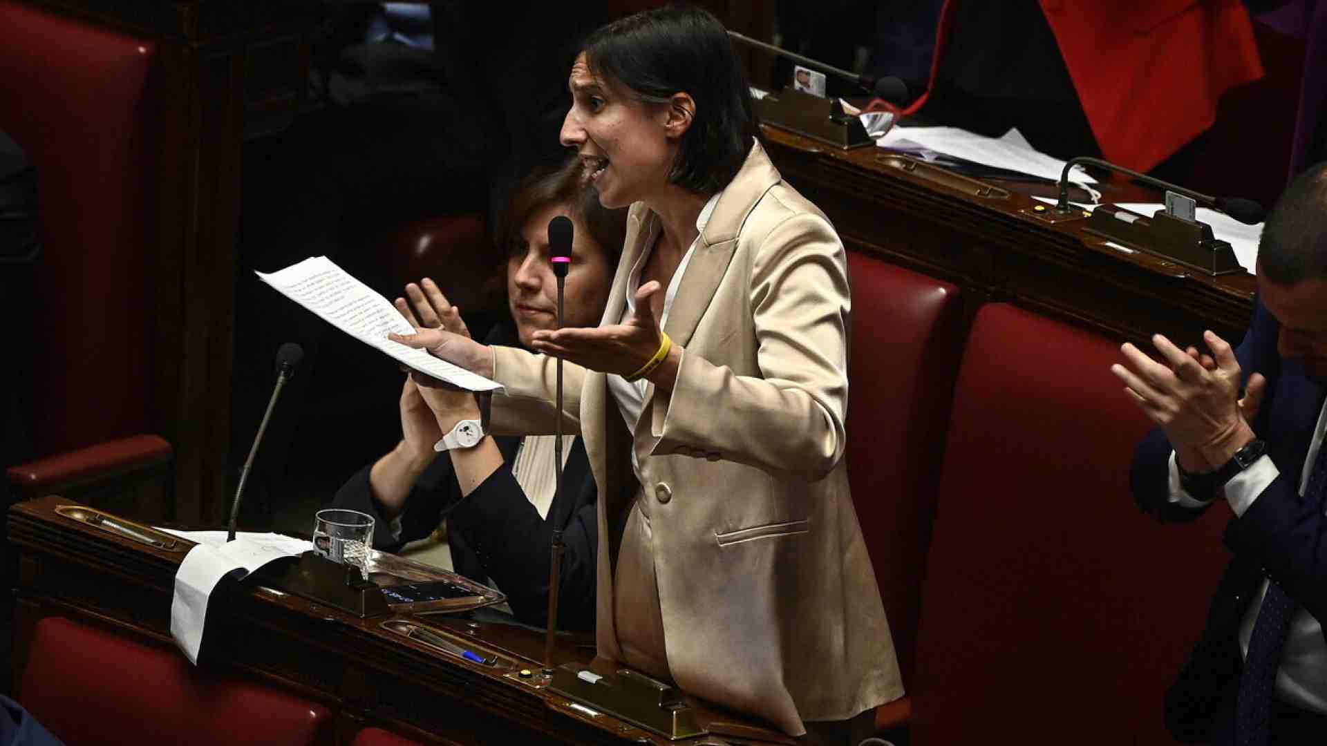 Immagine di Meloni, Schlein e le fosche conseguenze del trumpismo