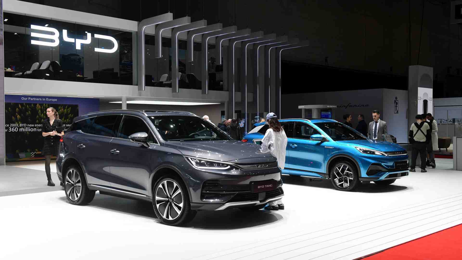 Immagine di Chilometri generosi e batterie resistenti, faro Antitrust su auto elettriche