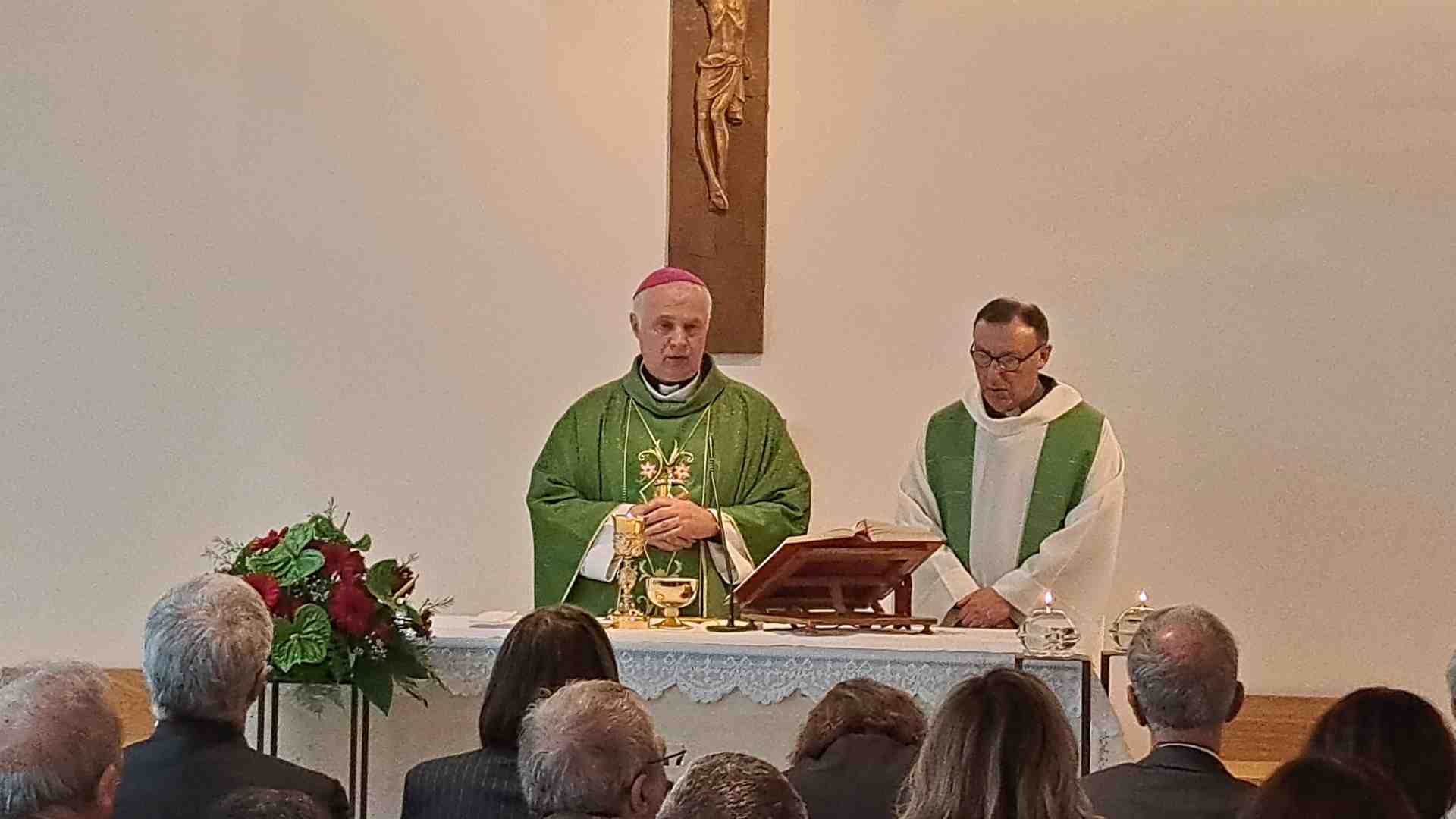 Immagine di Giuliodori: «Dio conceda forza al Papa e sapienza ai medici»