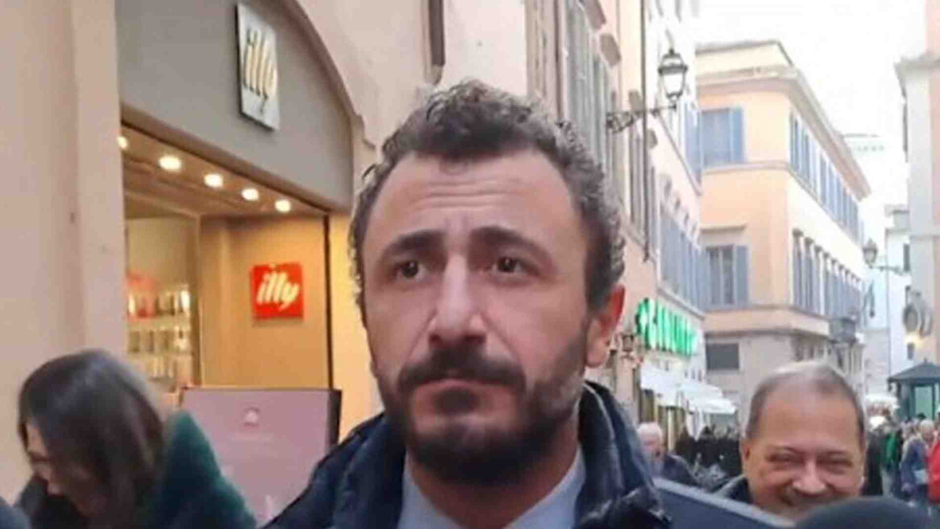Immagine di Meloni espelle Pozzolo da FdI. La sentenza dei probiviri condanna il deputato pistolero prima del processo