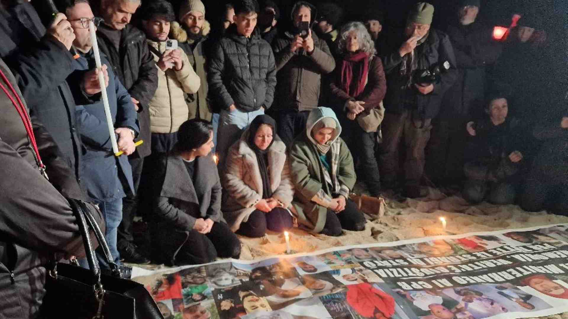 Immagine di Giustizia a metà, promesse tradite: la ferita di Cutro è ancora aperta